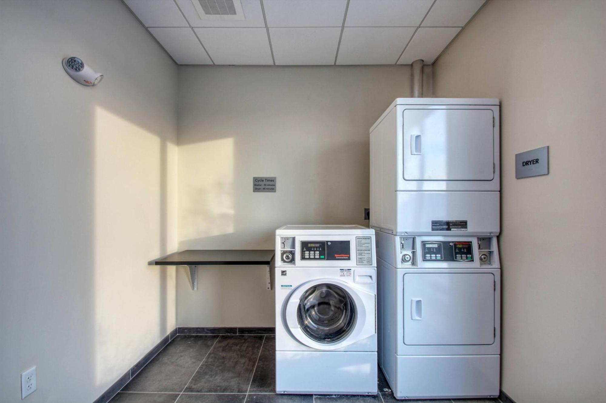 Courtyard By Marriott Fargo Hotel Luaran gambar